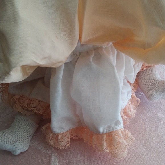 Reproduction AM Germany Artist Porcelain Doll Signed Full Body Jointed - Picture 12 of 14